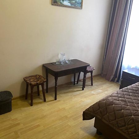 Apartments Умань Екстер'єр фото
