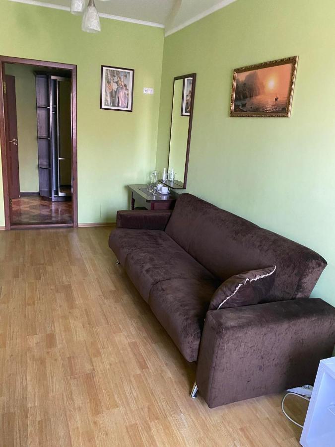 Apartments Умань Екстер'єр фото