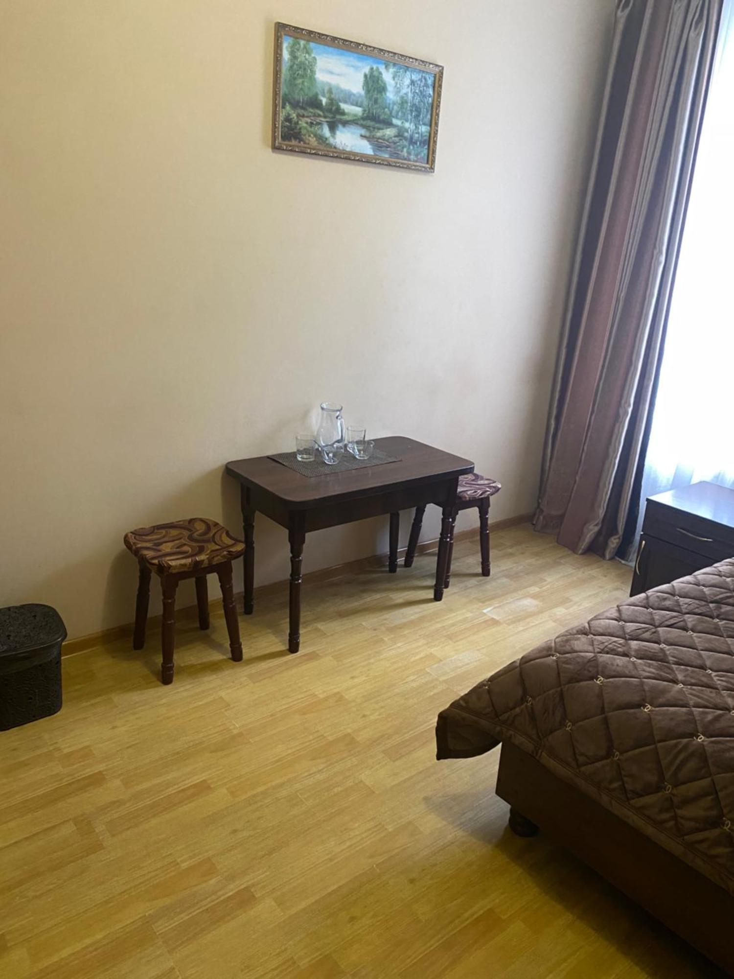 Apartments Умань Екстер'єр фото