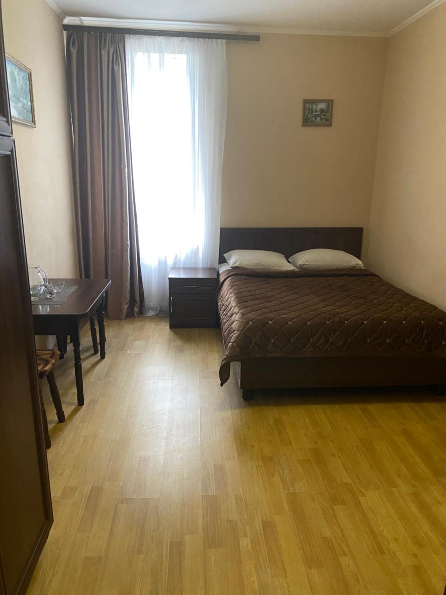 Apartments Умань Екстер'єр фото