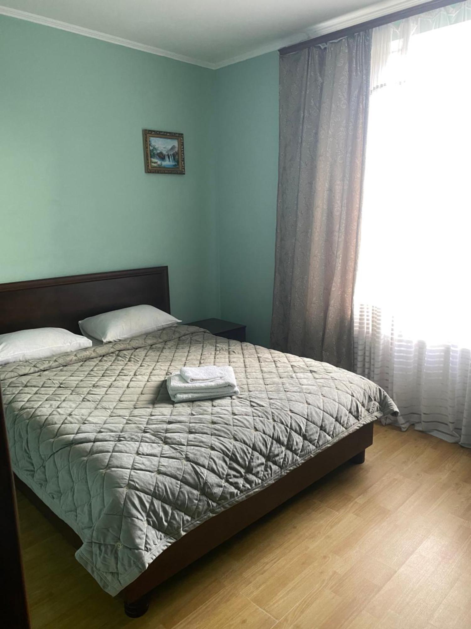Apartments Умань Екстер'єр фото